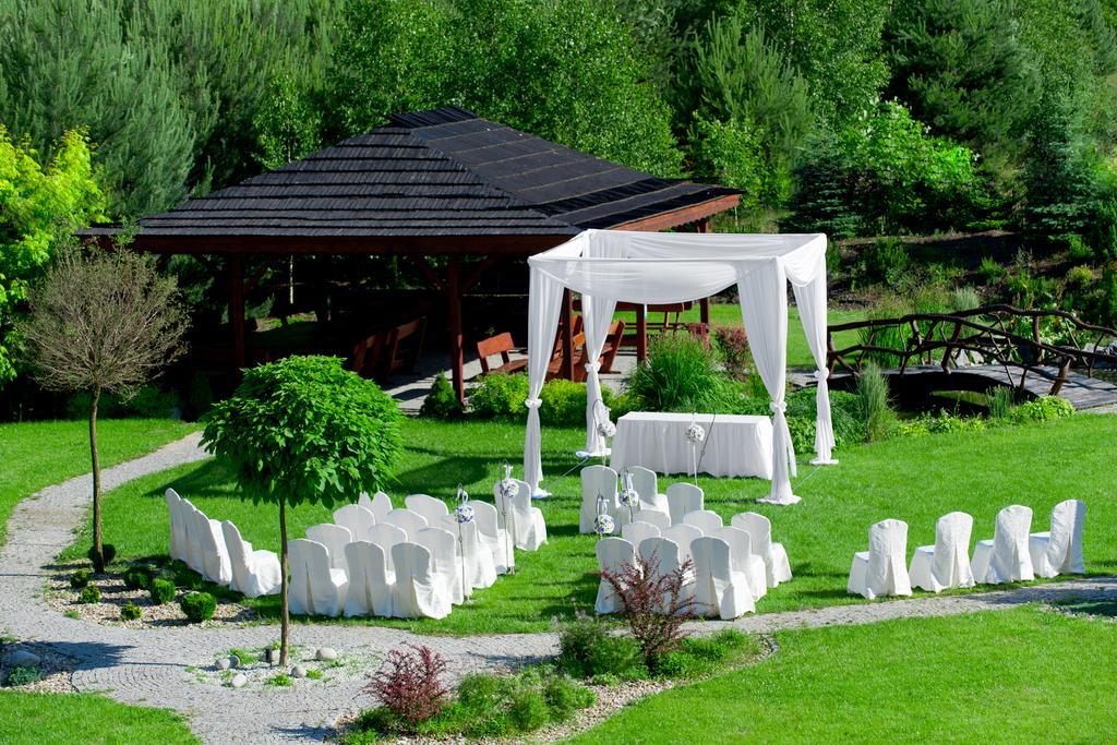 Hotel & Restauracja Okraglak Хенціни Екстер'єр фото