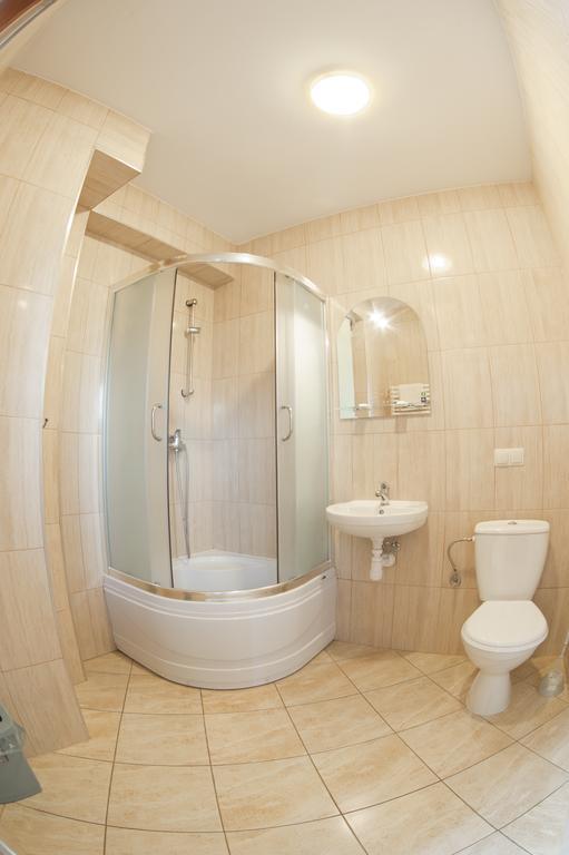 Hotel & Restauracja Okraglak Хенціни Номер фото